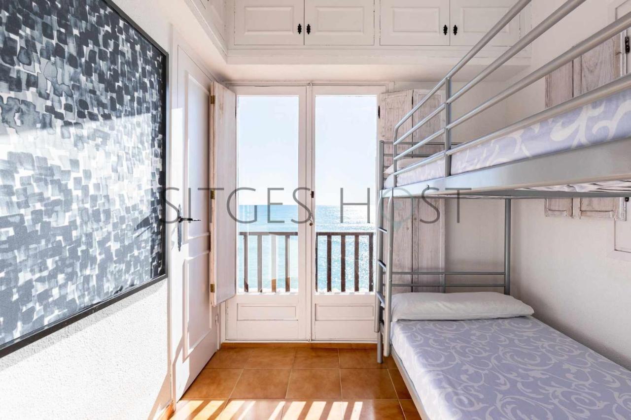 Alojate En Una Torre Sobre El Mar Apartment Sitges Exterior photo